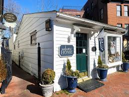 A Thoughtful Toast: Celebrating Anniversaries Big & Small