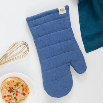 Dutch Blue Quilted Cotton Oven Mitt