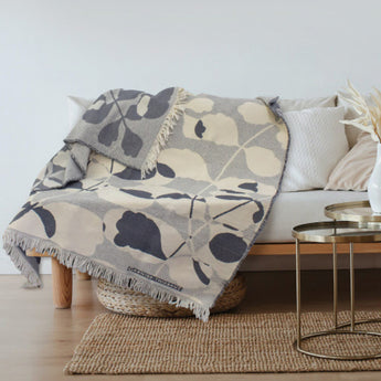 Ombres Vegetales Gris Throw Blanket